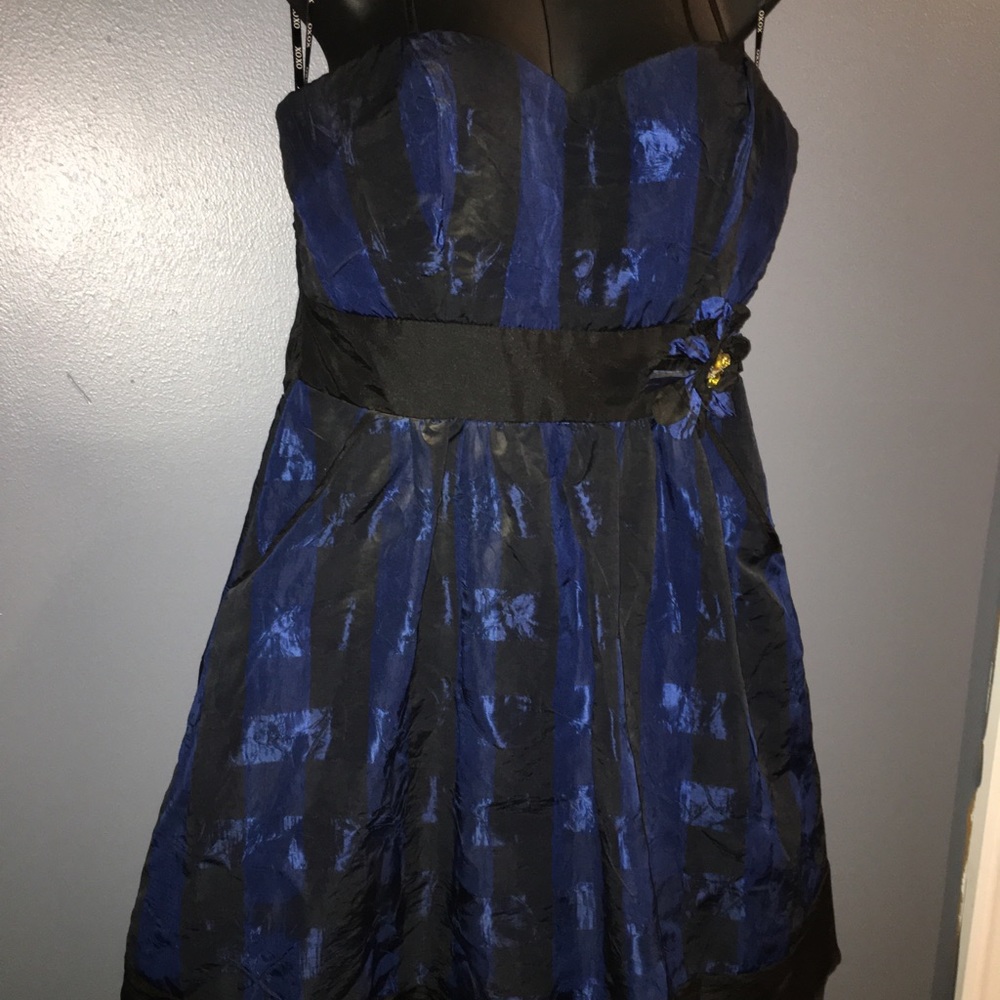 Brand by XOXO blue and black party dress with built in tulle underneath
